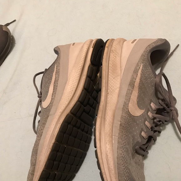 Nike Zoom Men’s Running Sneaker Size 9 - Picture 3 of 8